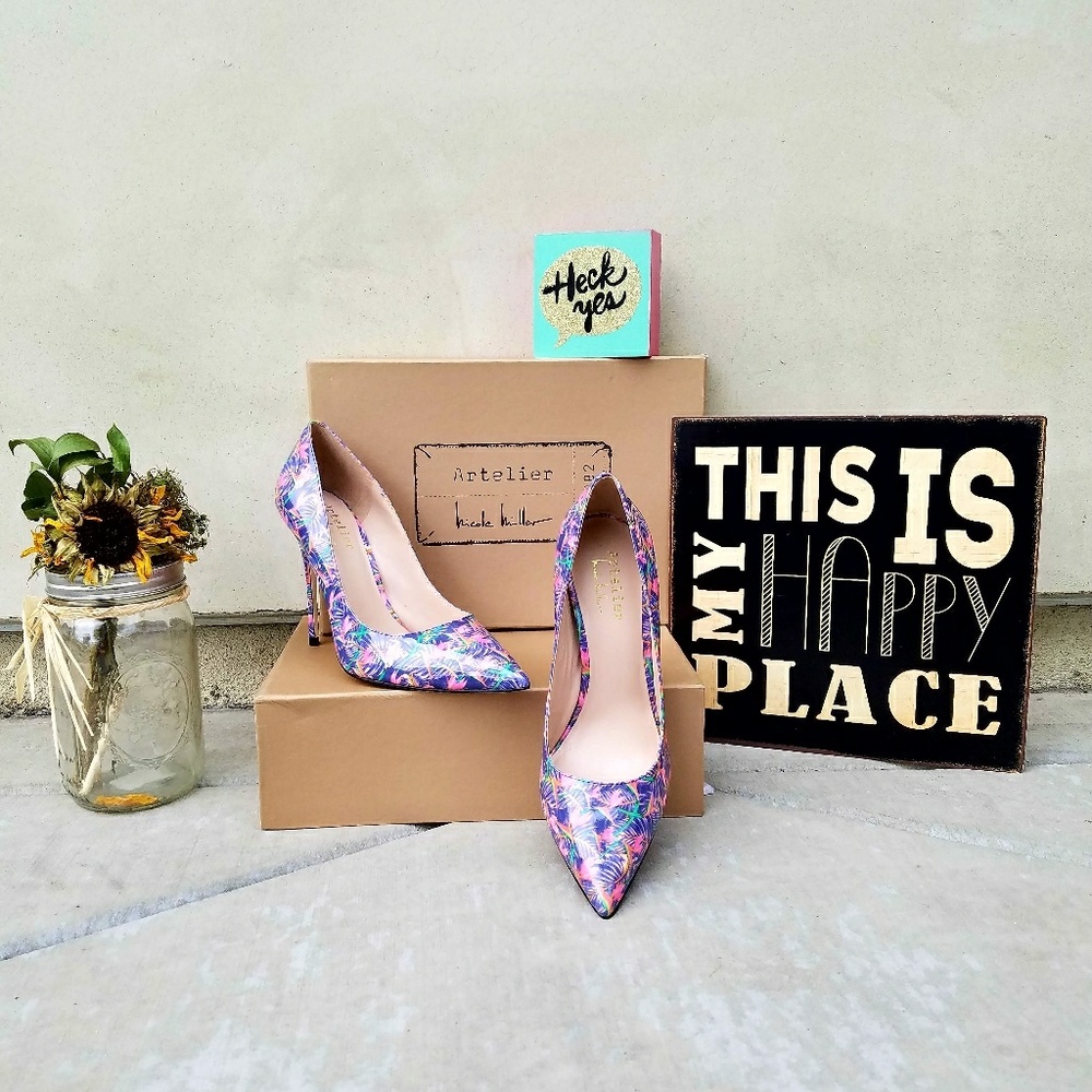 Fabulous Nicole Miller Stilletos - Picture 7 of 7